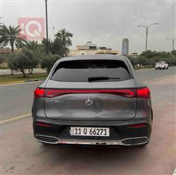 مرسيدس بنز إي كيو إي SUV
